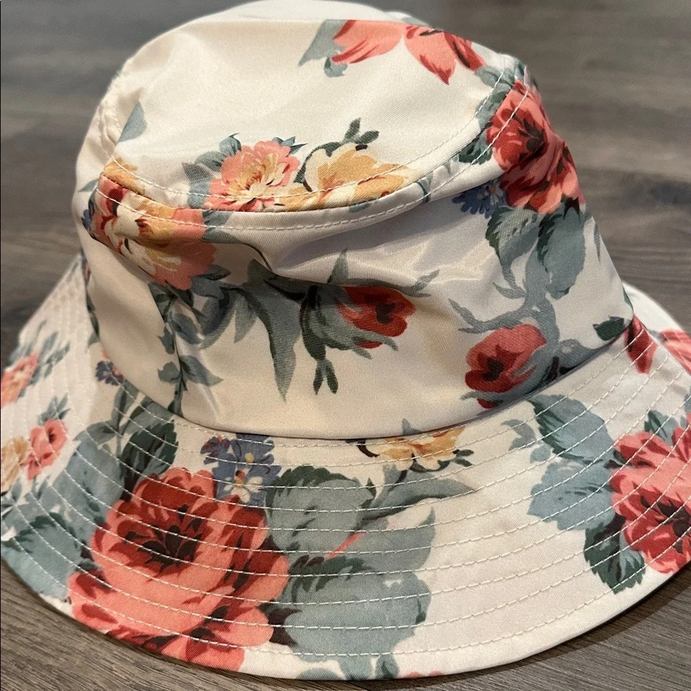 Loeffler Randall Ivy Bucket Hat from Anthropologie - Picture 5 of 8